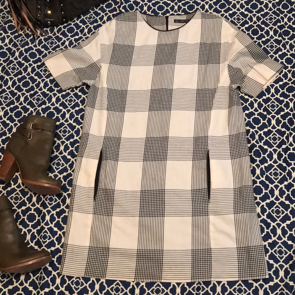 Great Zara Trafaulac striped checkered dress
